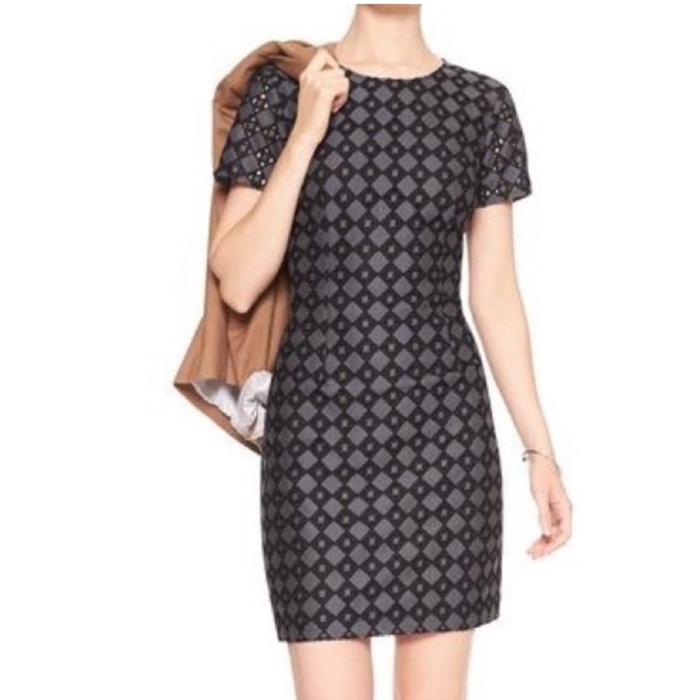 Banana Republic Geometric Grey Black Eyelet Lined Mini Dress Size 8